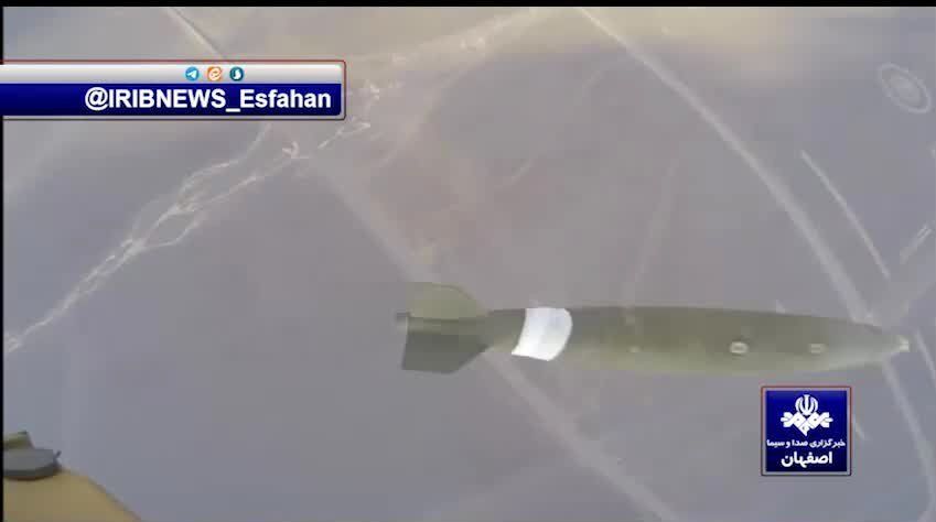 رهایی بمب از پهپاد کرار از نمای دوربین نصب شده روی پهپاد