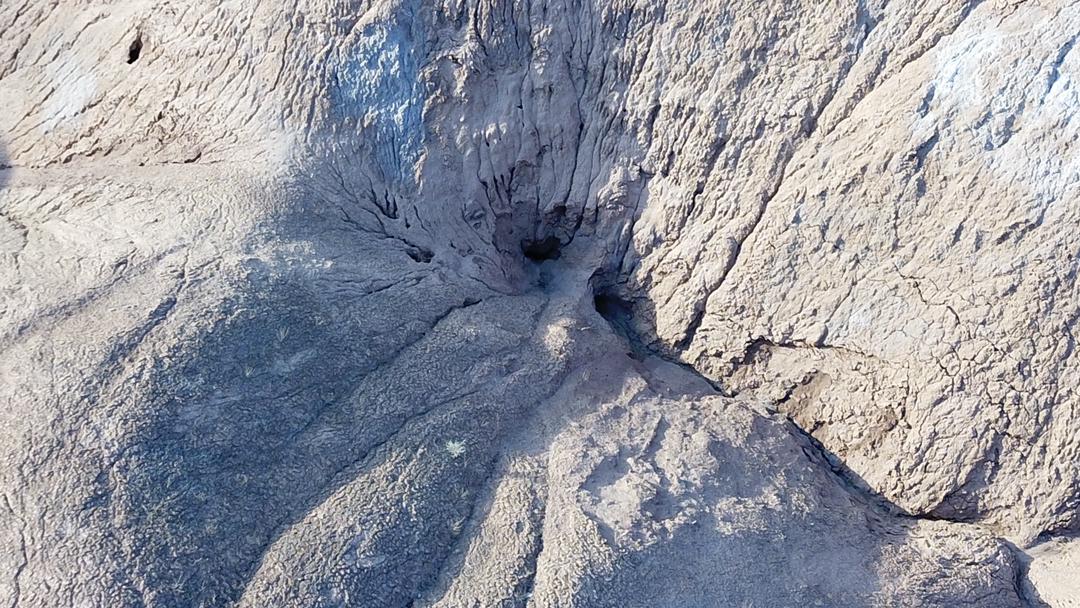 جستجوی پهپادی کوهنورد مفقود شده در ارتفاعات قله طلا ایوانکی