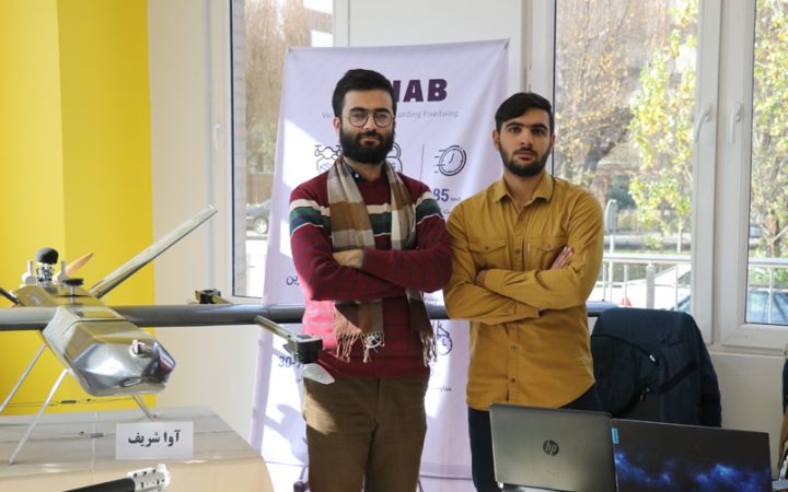 ساخت پرندگانی که تحریم از آنها بازماند