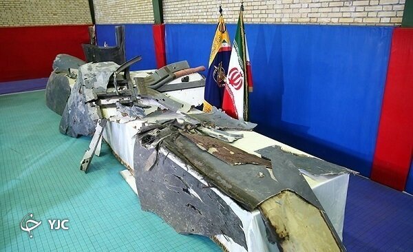 لاشه پهپاد ساقط شده آمریکایی گلوبال هاوک توسط سپاه پاسداران انقلاب اسلامی 30 خرداد 1398