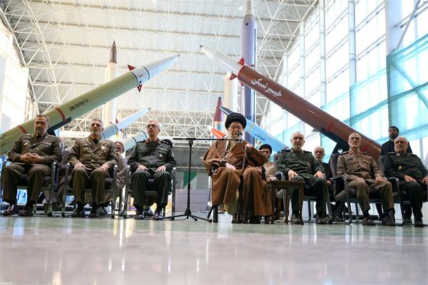 بازدید از نمایشگاه دستاوردهای نیروی هوافضای سپاه پاسداران